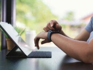 ที่ชาร์จไร้สาย (Wireless Charger) สำหรับ Smart Watch